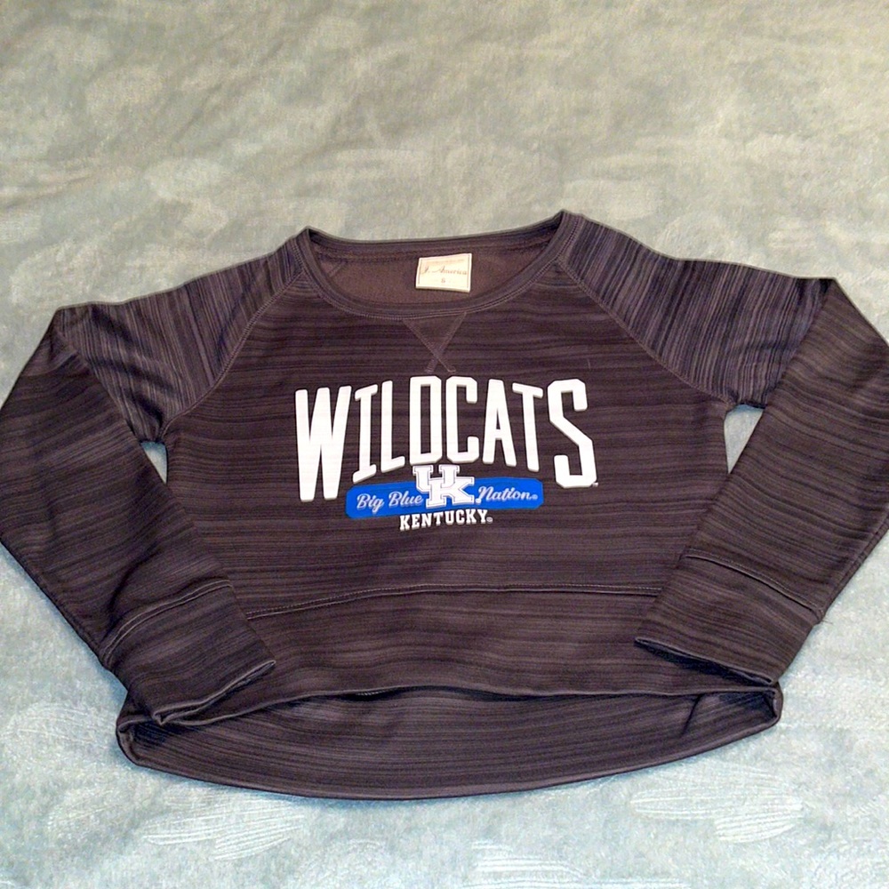 J. America Cropped Wildcats sweater size S